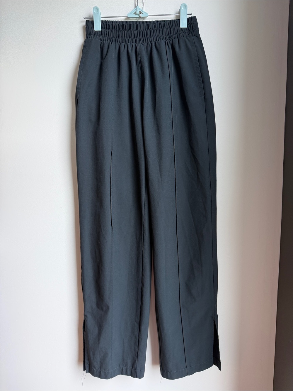 Abercrombie & Fitch Black Elastic-Waist Straight-Leg Athletic Pants